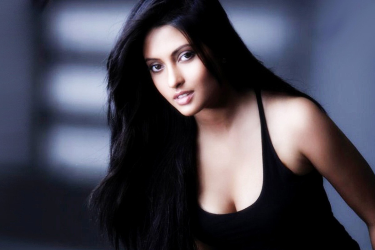 Riya Sen Widescreen Wallpaper 3