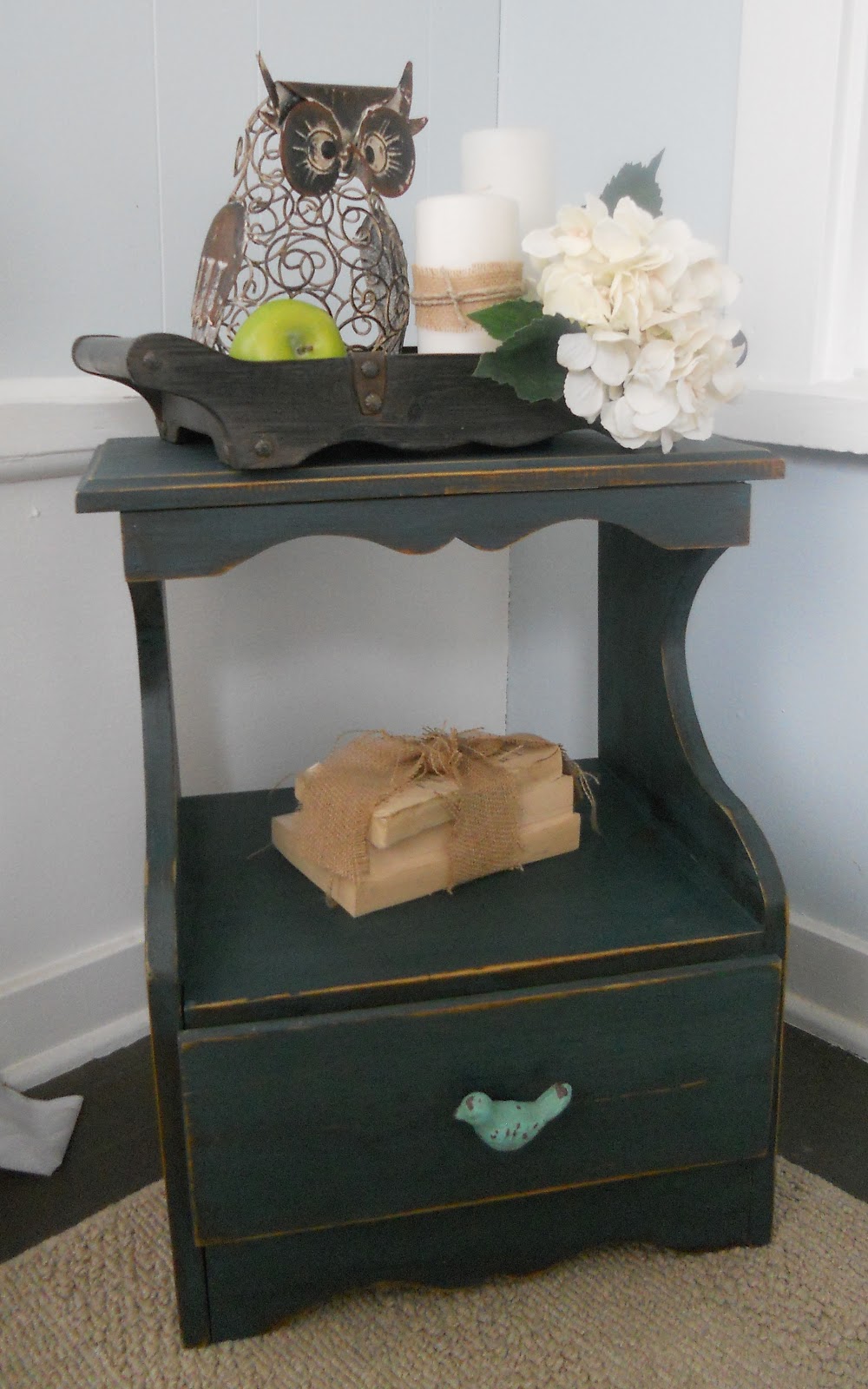 {createinspire} Country Primitive Side Table