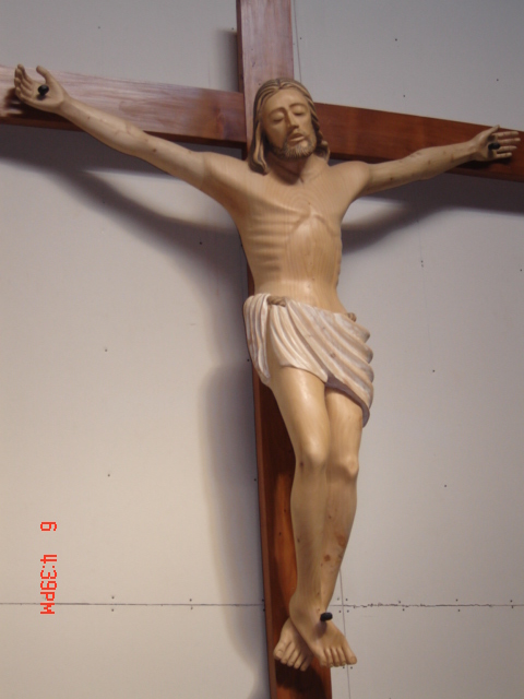 Featured image of post Cristo Tallado Madera Cristo en talla de madera policromado de 50cms con cruz tallada cristo en talla de madera hecho a mano y policromado el manto en oro al mixtion la