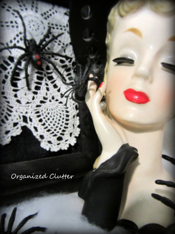 Halloween Decorating with Head Vases The Black Widow Organized Clutter