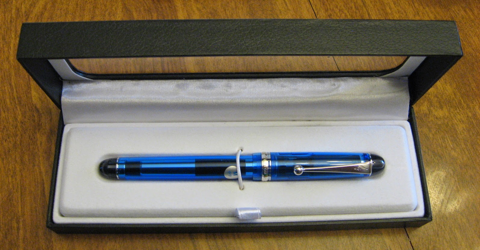 Days 2 & 3 of the Raleigh Pen Show Inkdependence!