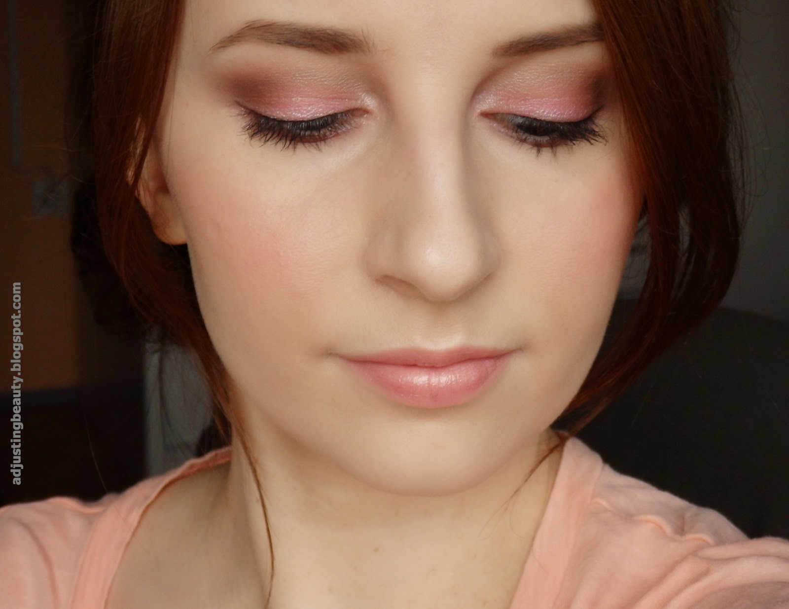 Soft pink makeup Adjusting Beauty