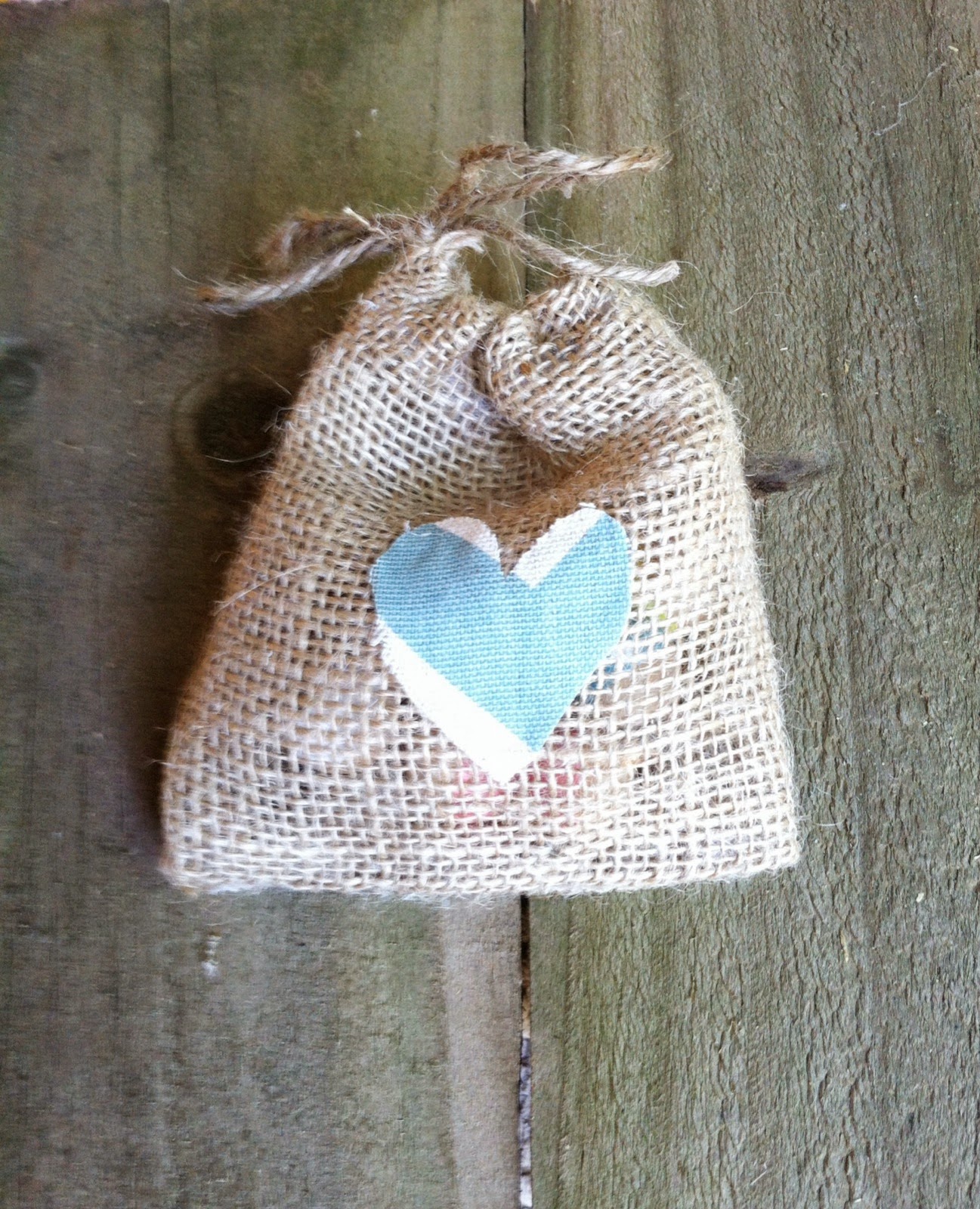 Burlap and Bananas NoSew Burlap Gift Bag DIY Tutorial!