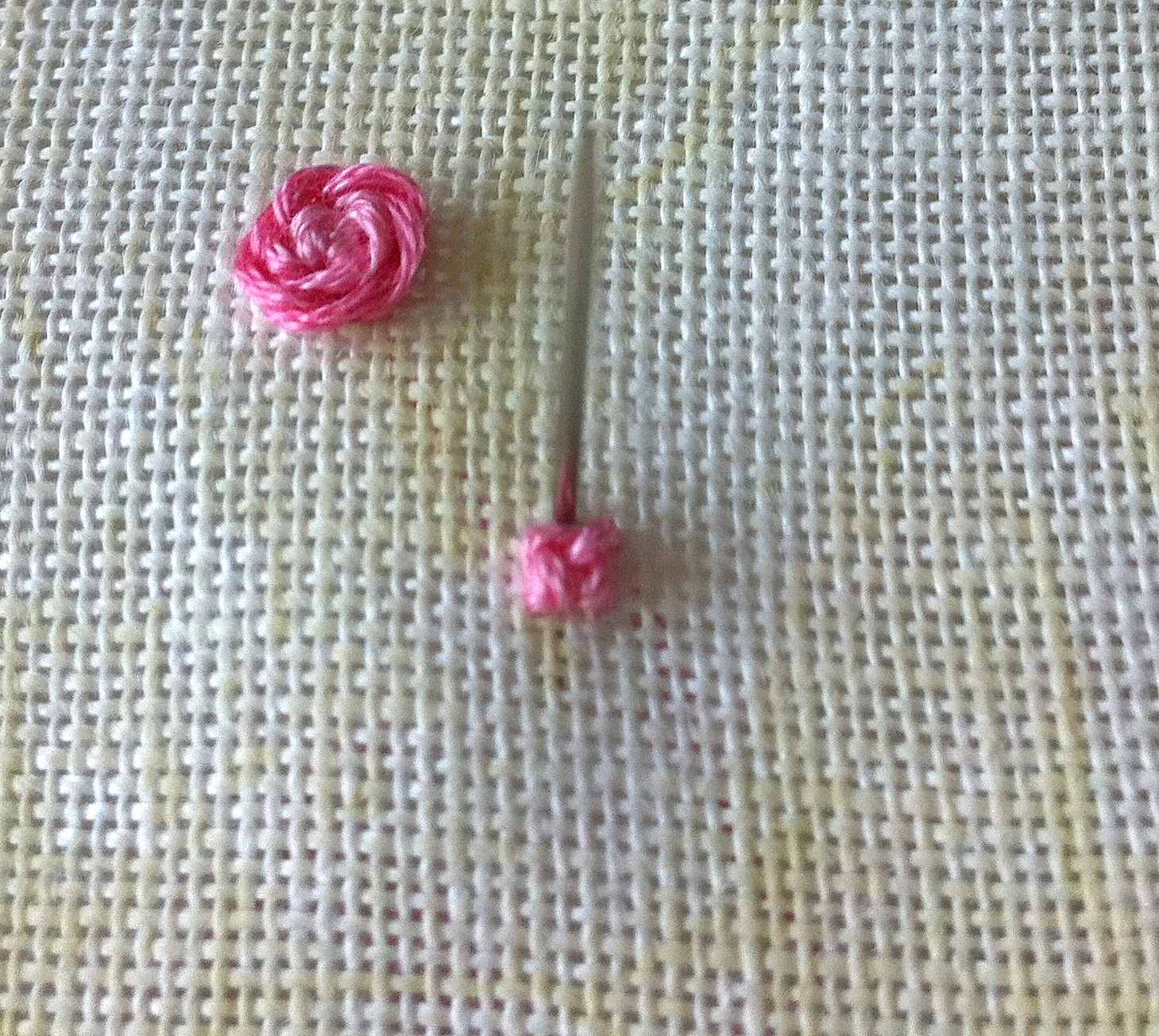 Humming Needles Stem Stitch Rose with Knotted Center Tutorial