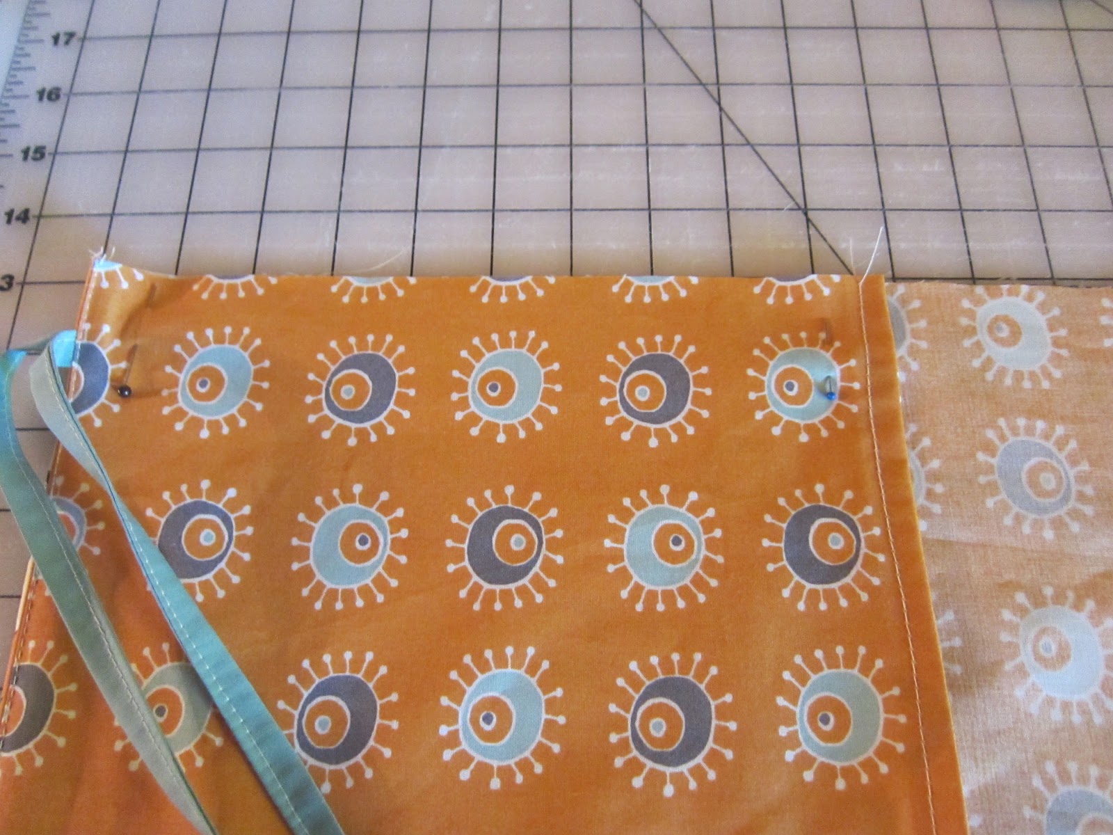 Toddler Bedding Tutorial includes Duvet, Pillowcase and Fitted Sheet