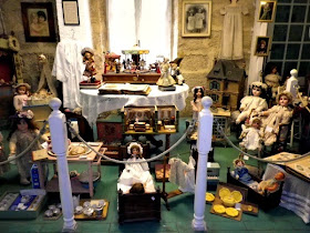 giocattoli e bambole antiche