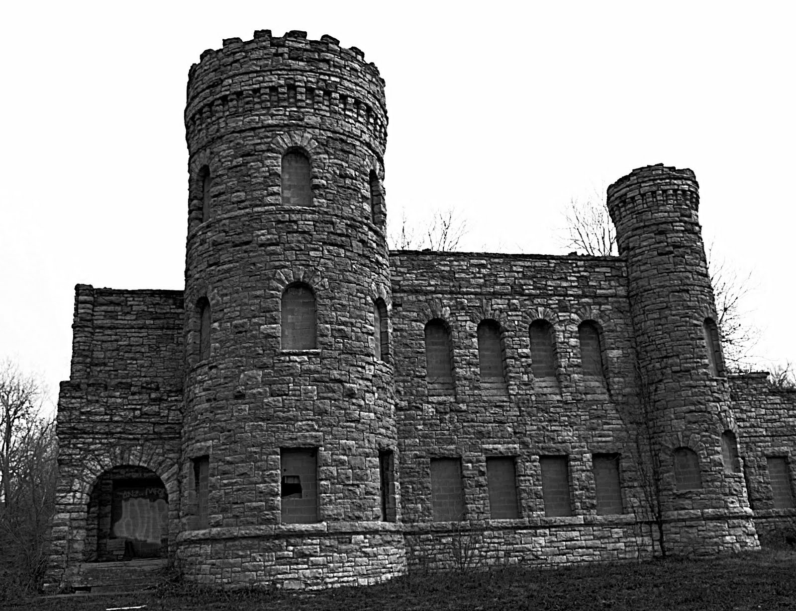 Hip Suburban White Guy Kansas City's Castle