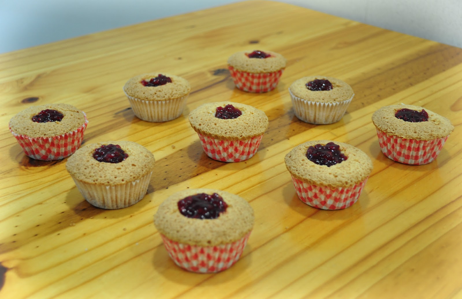 Azúcar y Mantequilla Cupcakes con frosting de Queso crema