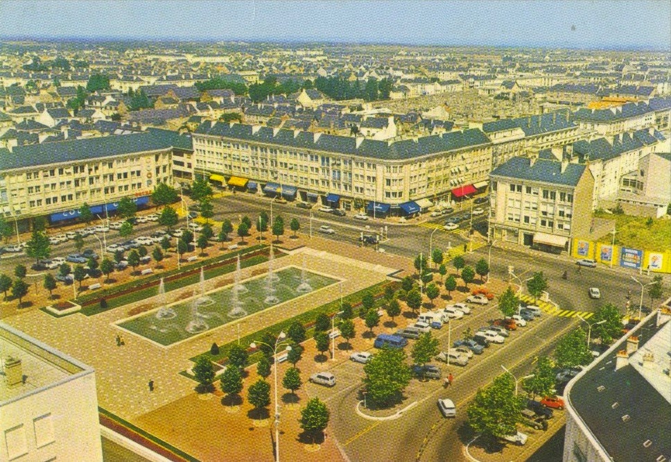 SAINTNAZAIRE reconstruction d'une ville ST.NAZAIRE place de l'Hotel