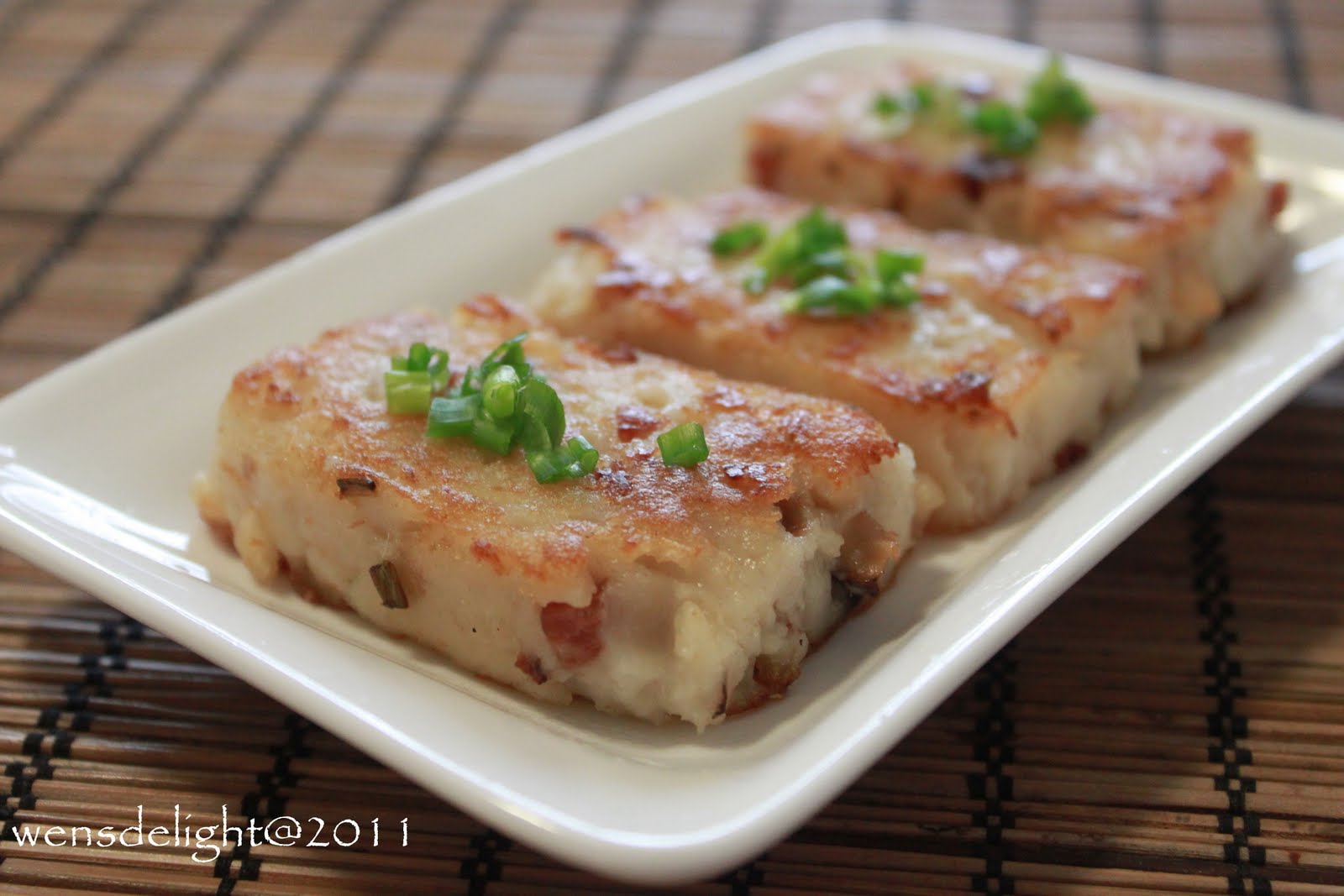 Wen's Delight Weekend Breakfast VII Fried Radish Cake