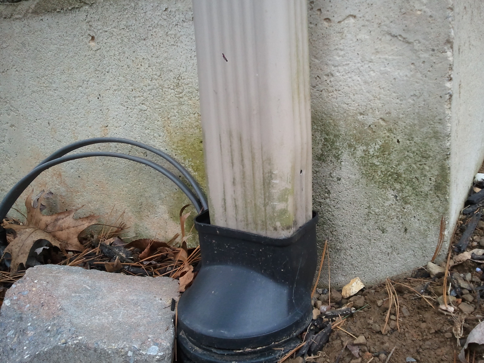 Minor Gutter Repair York, PA gutter cleaning and repair york, pa