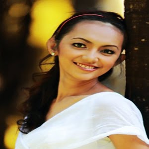 Download Gratis Lagu Nina Tamam - Lollypop Love Mp3 + Lirik Nina Tamam - Lollypop Love
