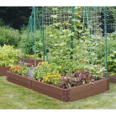 Vegetable Garden Trellis Designs on Chic Little House  Growing A Garden