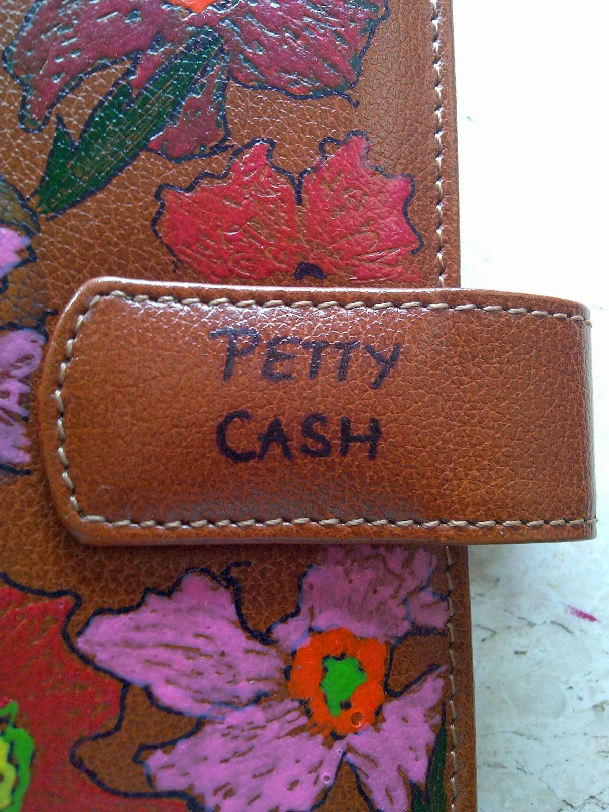 I Heart My Present DIY Petty Cash Binder