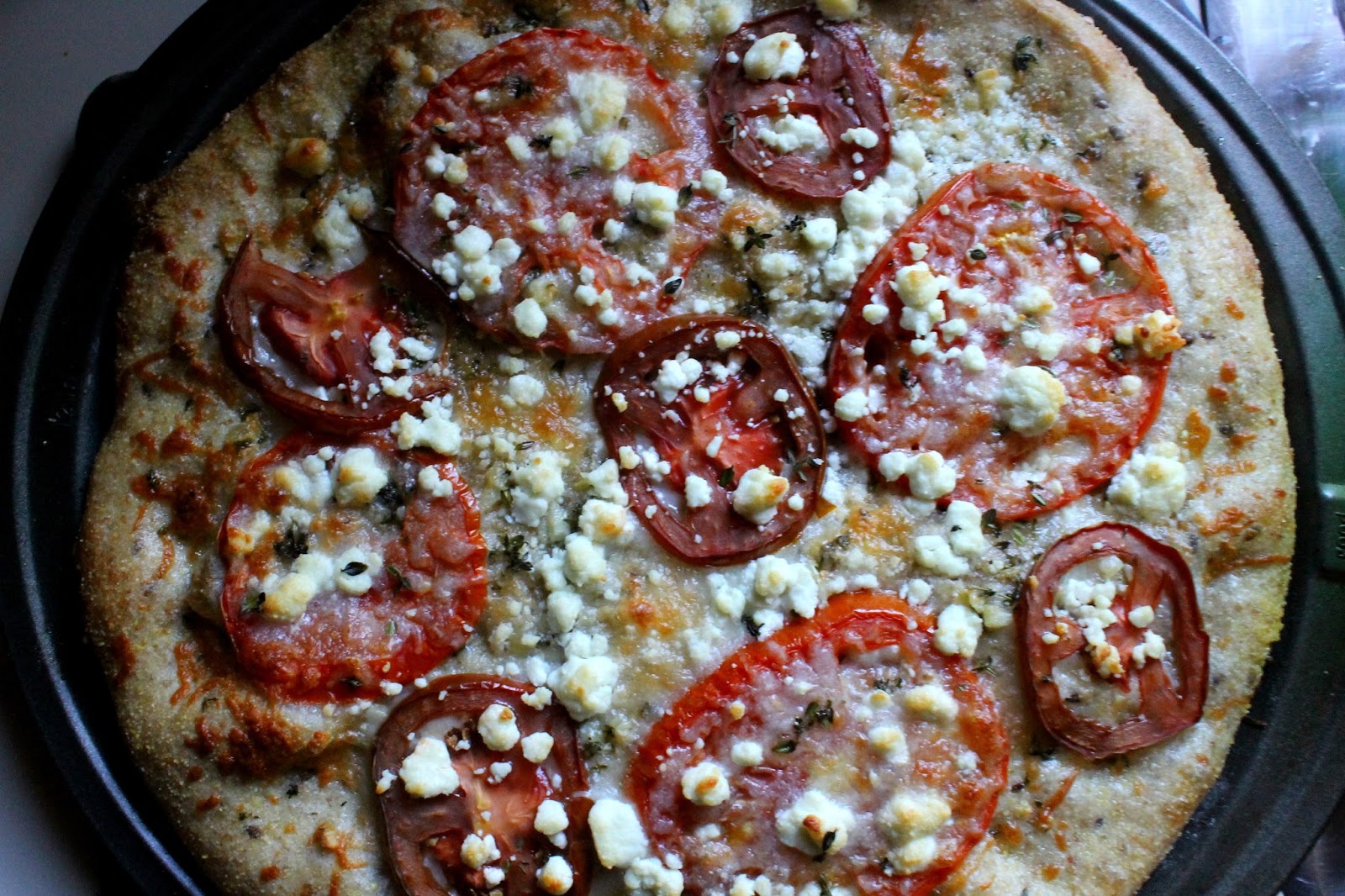 the simple treat GOAT CHEESE & TOMATO PIZZA