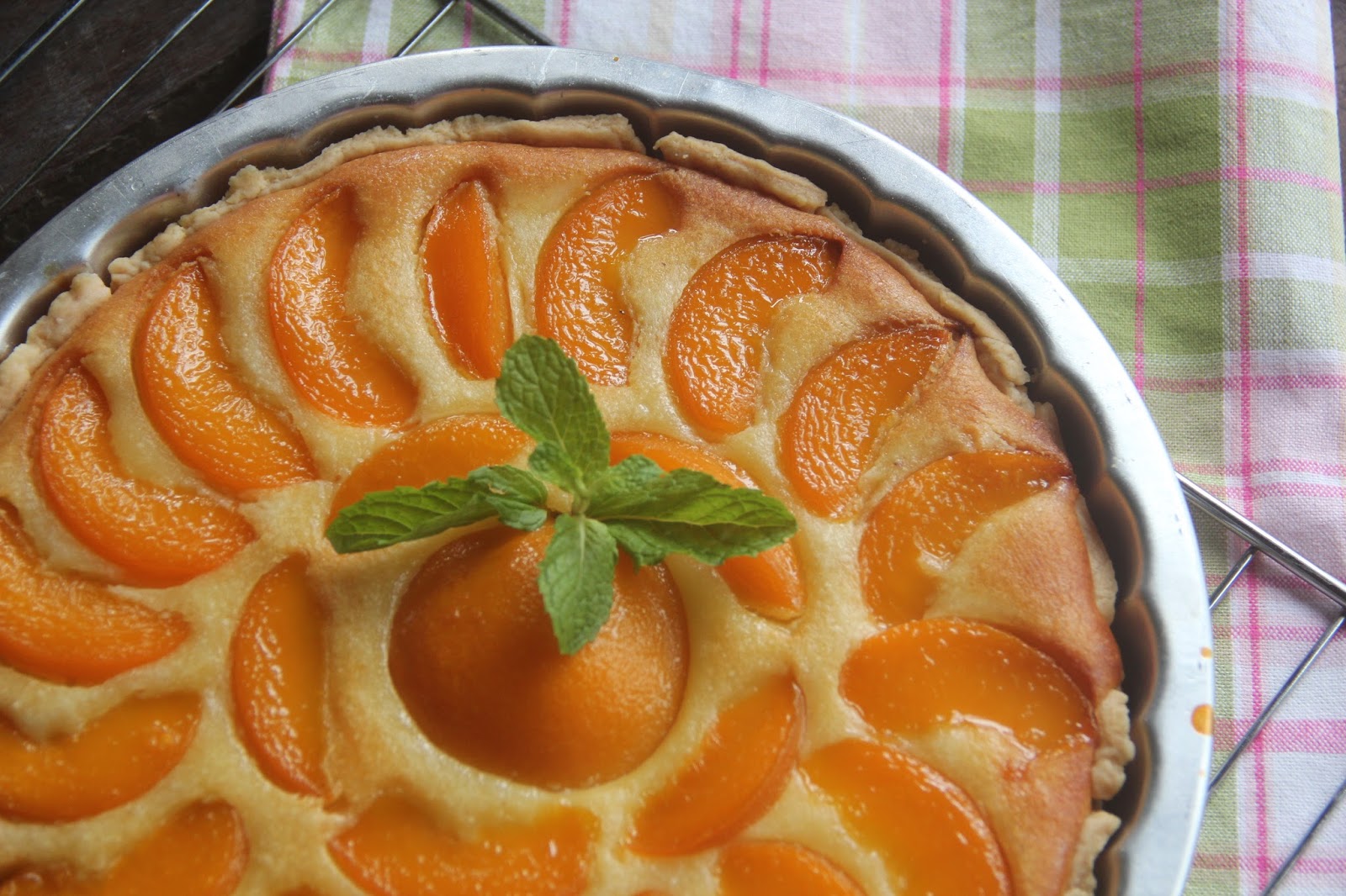 JessKITCHENLab Almond Peach Tart