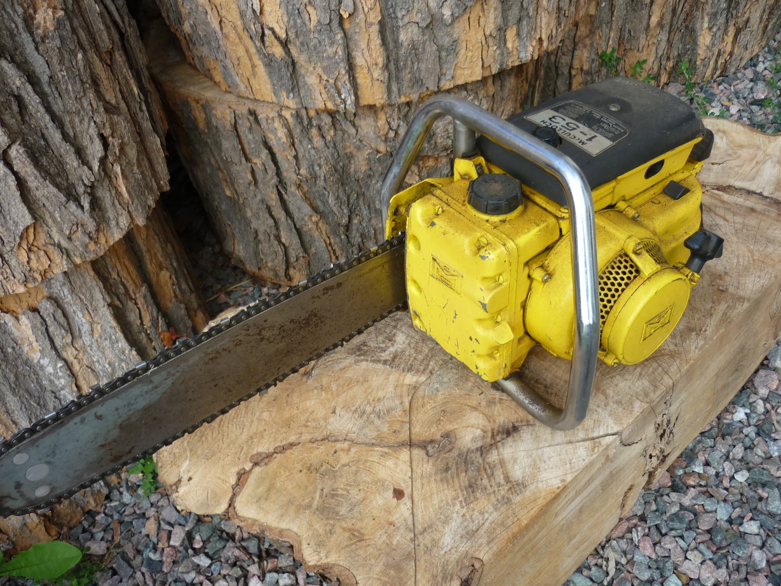 VINTAGE CHAINSAW COLLECTION MCCULLOCH 153