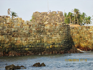 Rampart walls of "Sindhudurg Fort".