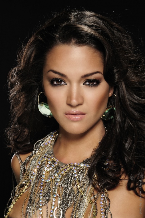 Red mirchi site 4 you: Paula garces hot picts