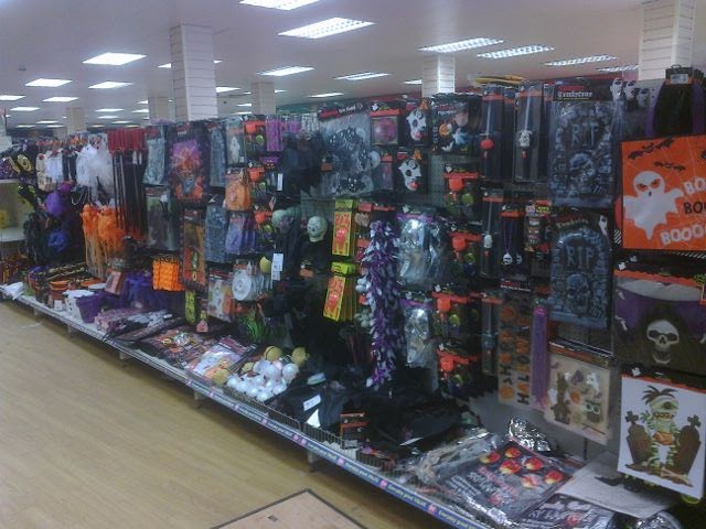 Halloween Vince S Dark Delights Halloween At The 99p Store