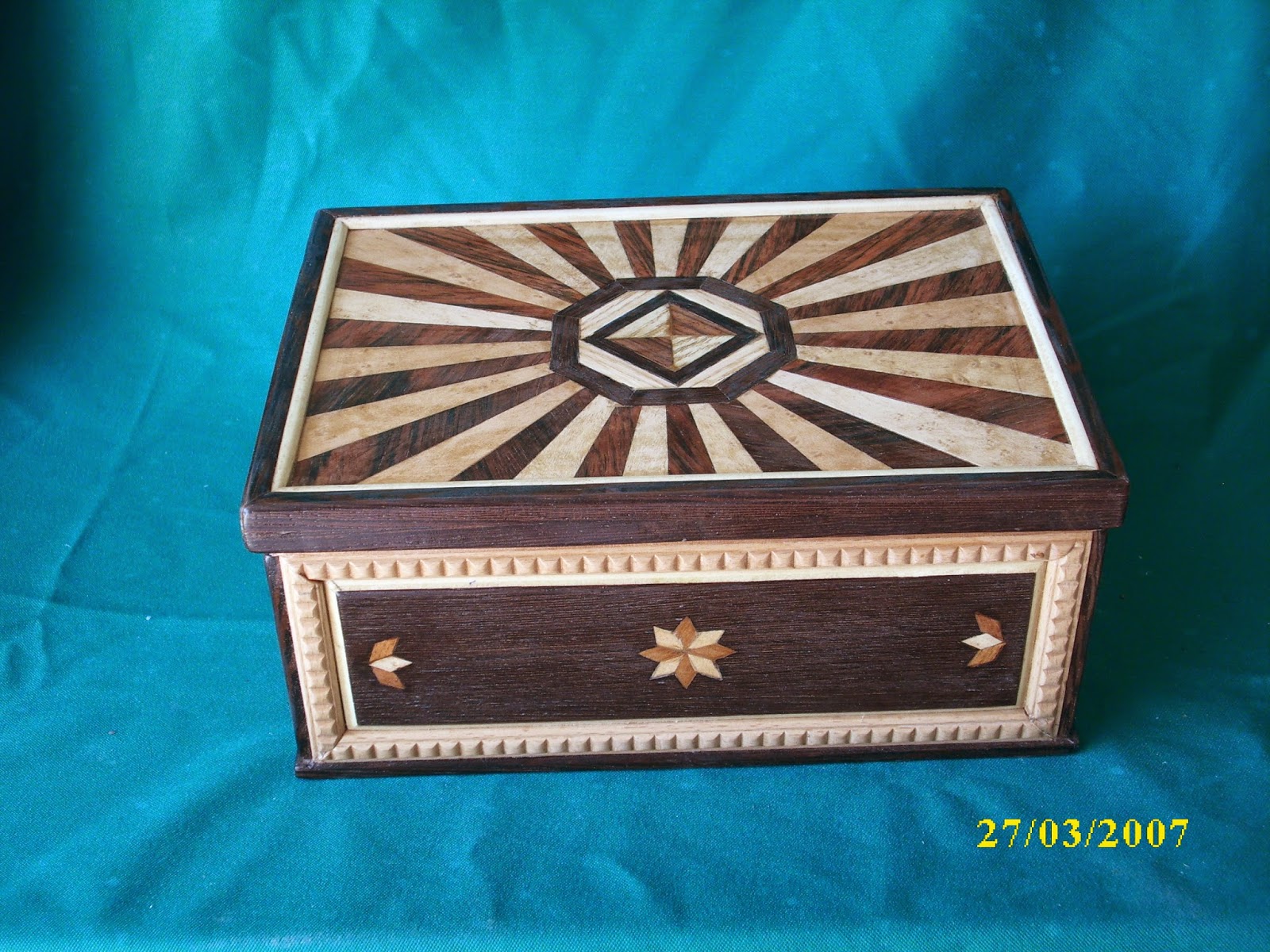 Oggetti In Legno Più Venduti Online Creazione di piccoli oggetti in legno: Oggetti Legno :Cofanetti artigianali