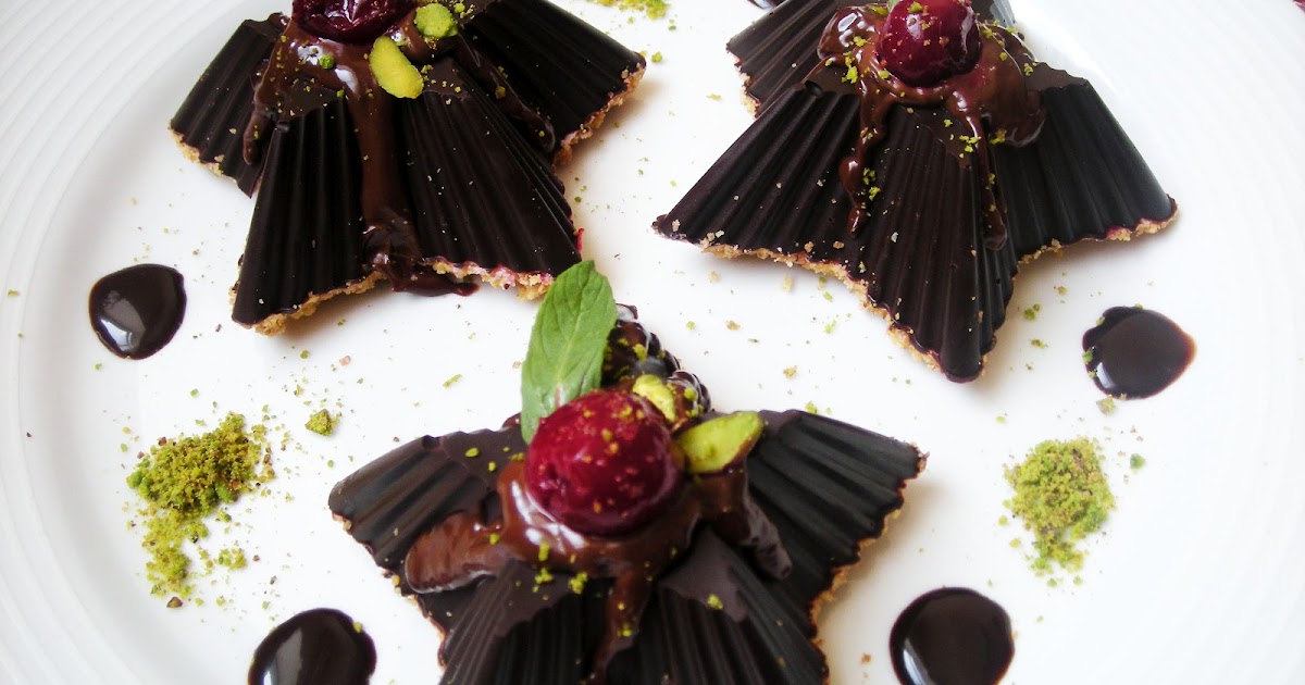 hülyalı lezzetler Çikolata Kaplı Vişneli Cheesecake