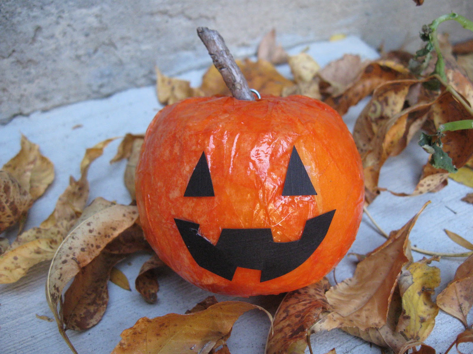 Craft Klatch ® Styrofoam Pumpkin Craft
