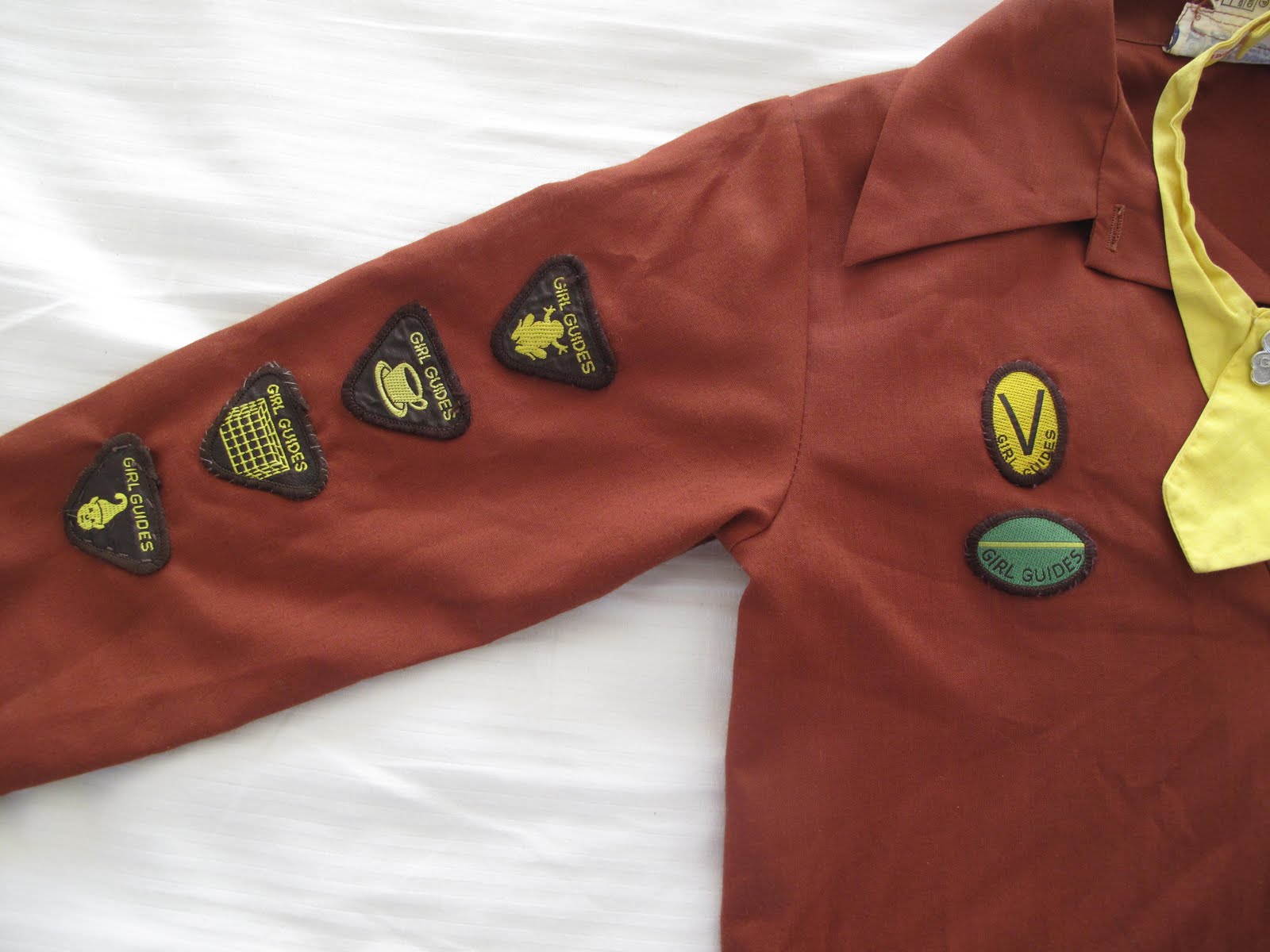 Magpie Club My Brownie Uniform