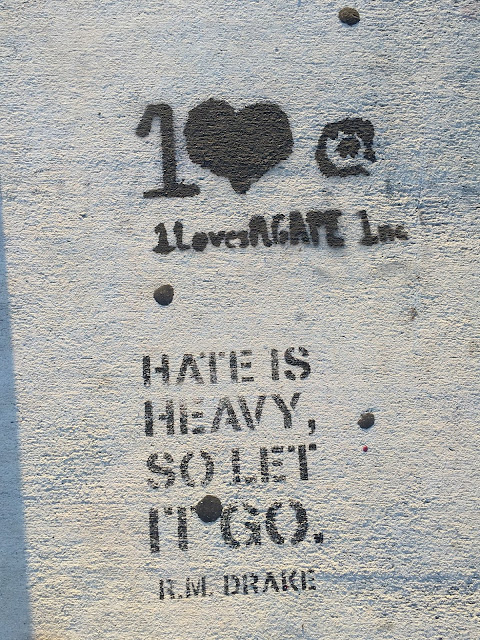 Graffiti, sidewalk art, art, stencil graffiti, Wynwood Miami, Miami, art district, Art Basel Graffiti, sidewalk art, art, stencil graffiti, Wynwood Miami, Miami, art district, Art Basel