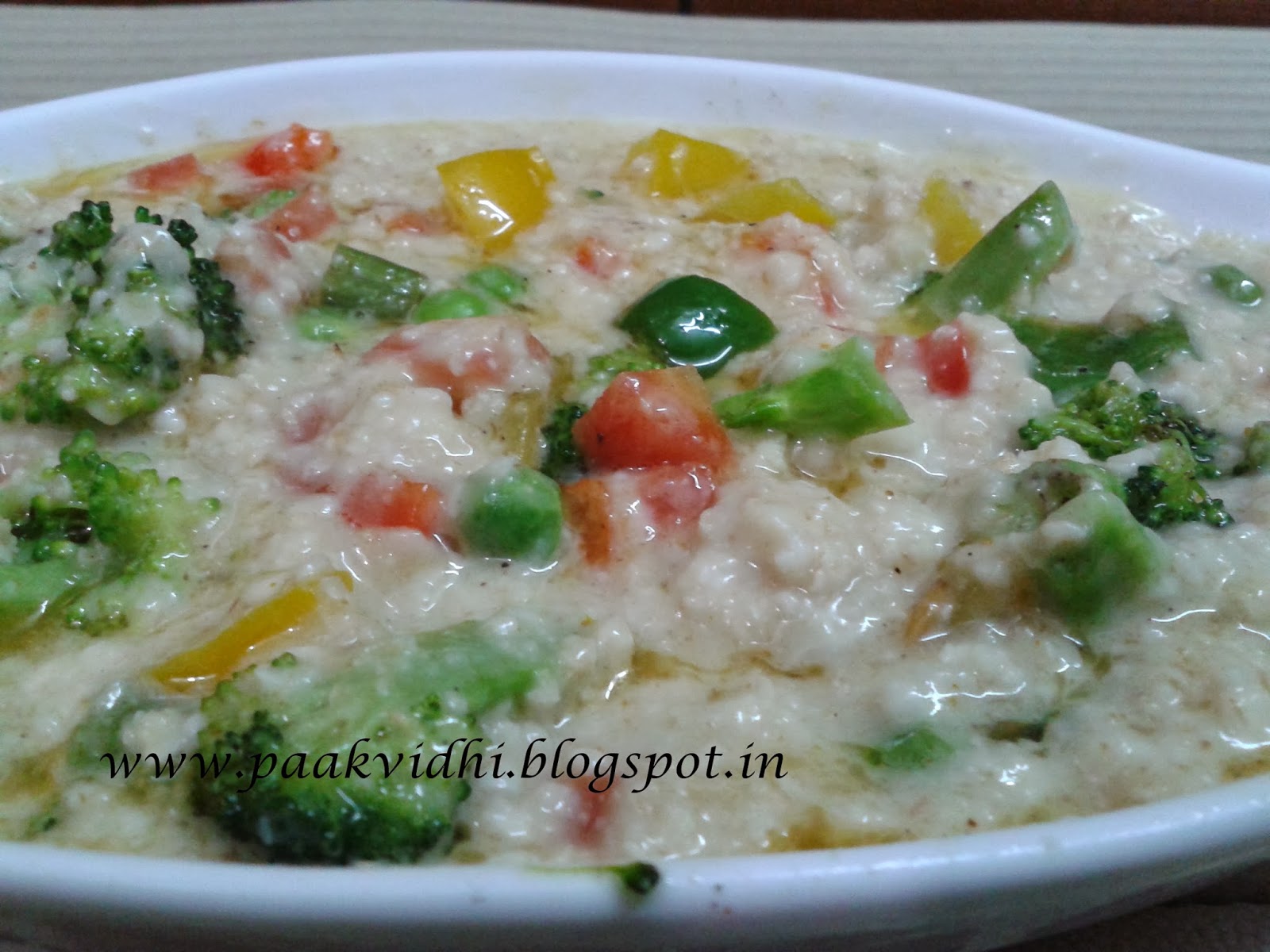 http://paakvidhi.blogspot.in/2014/01/oats-in-stir-fried-vegetables.html