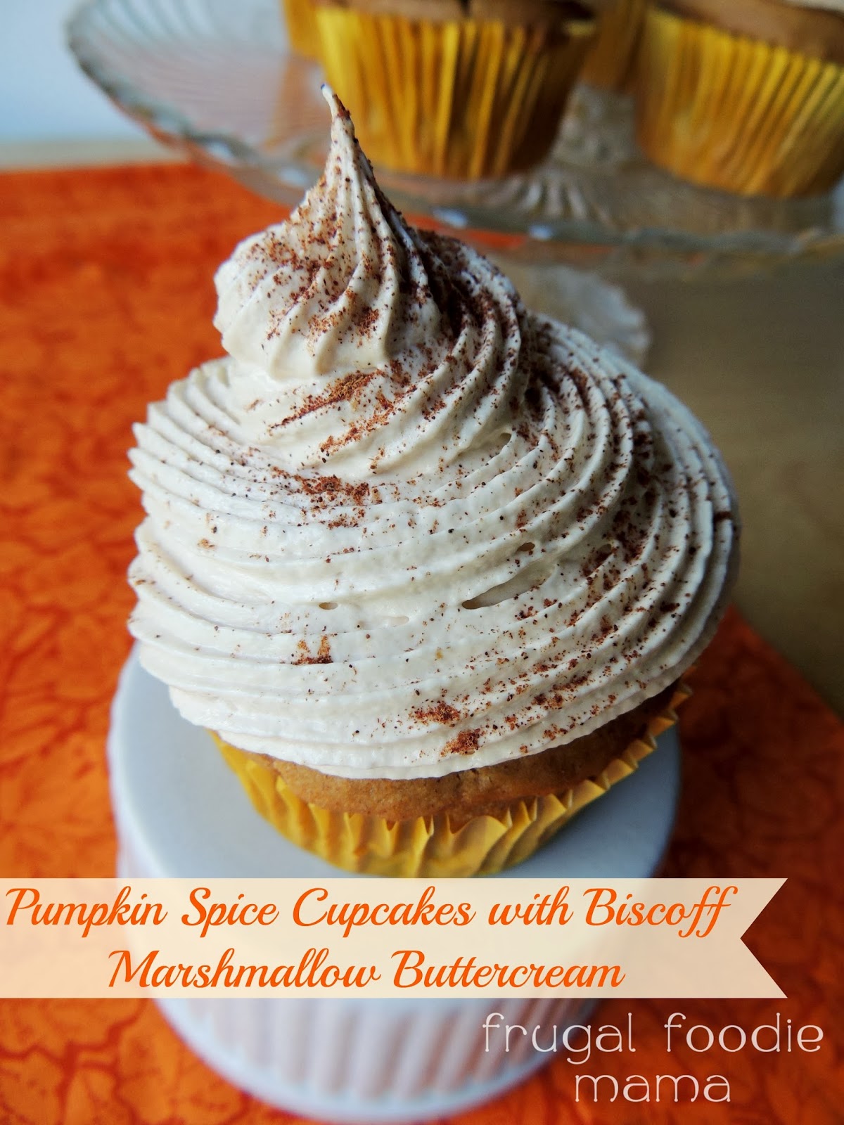 Frugal Foodie Mama: Pumpkin Spice Cupcakes with Biscoff Marshmallow