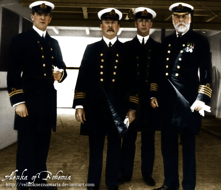 On the far righ Captain Smith, on the far left first officer William Murdoch ~