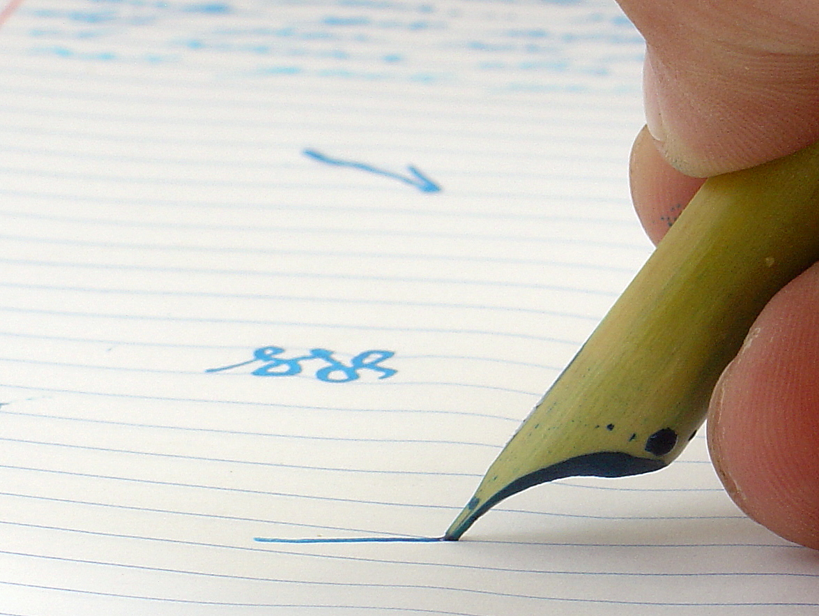 Tyler Dahl It's finally here! The long awaited bamboo dip pen tutorial!