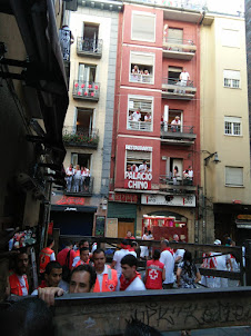 The costliest and best viewing points for the "Running of the Bulls" are the balconies.