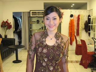 GRADUATION, SANGGUL MODERN, HAIRDO MODERN, PROFESSIONAL MAKEUP HAIRDO