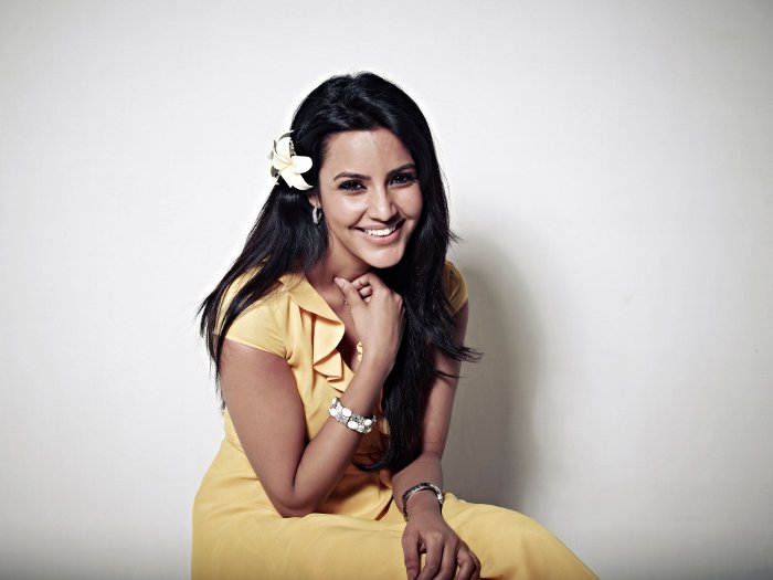 Actress Priya Anand Hot Photo Shoot for  Movie hot photos