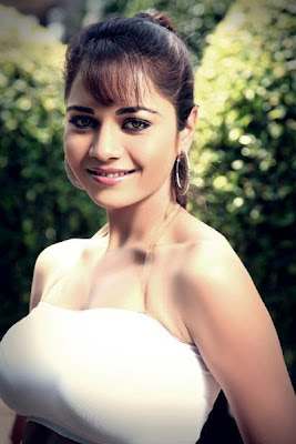 Beauty of Sexy Gujarati Actress Mamta Soni - Shock Top Girl
