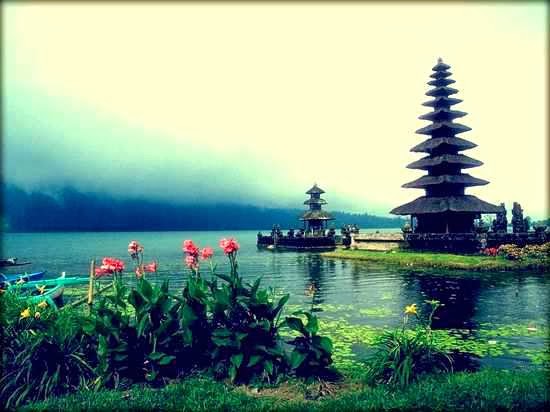 Tempat Wisata Terindah Dan Terbaik Di Indonesia