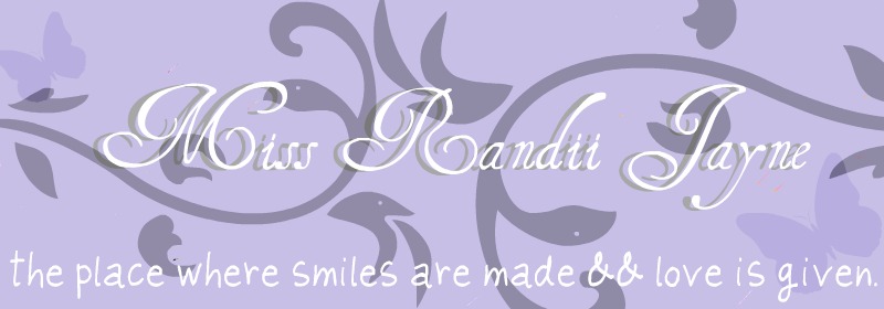 Miss Randii Jayne;; Bringing Smiles To People One Blog At A Time :)