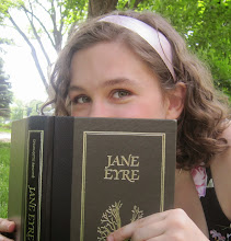 sophia from ravens and writing desks
