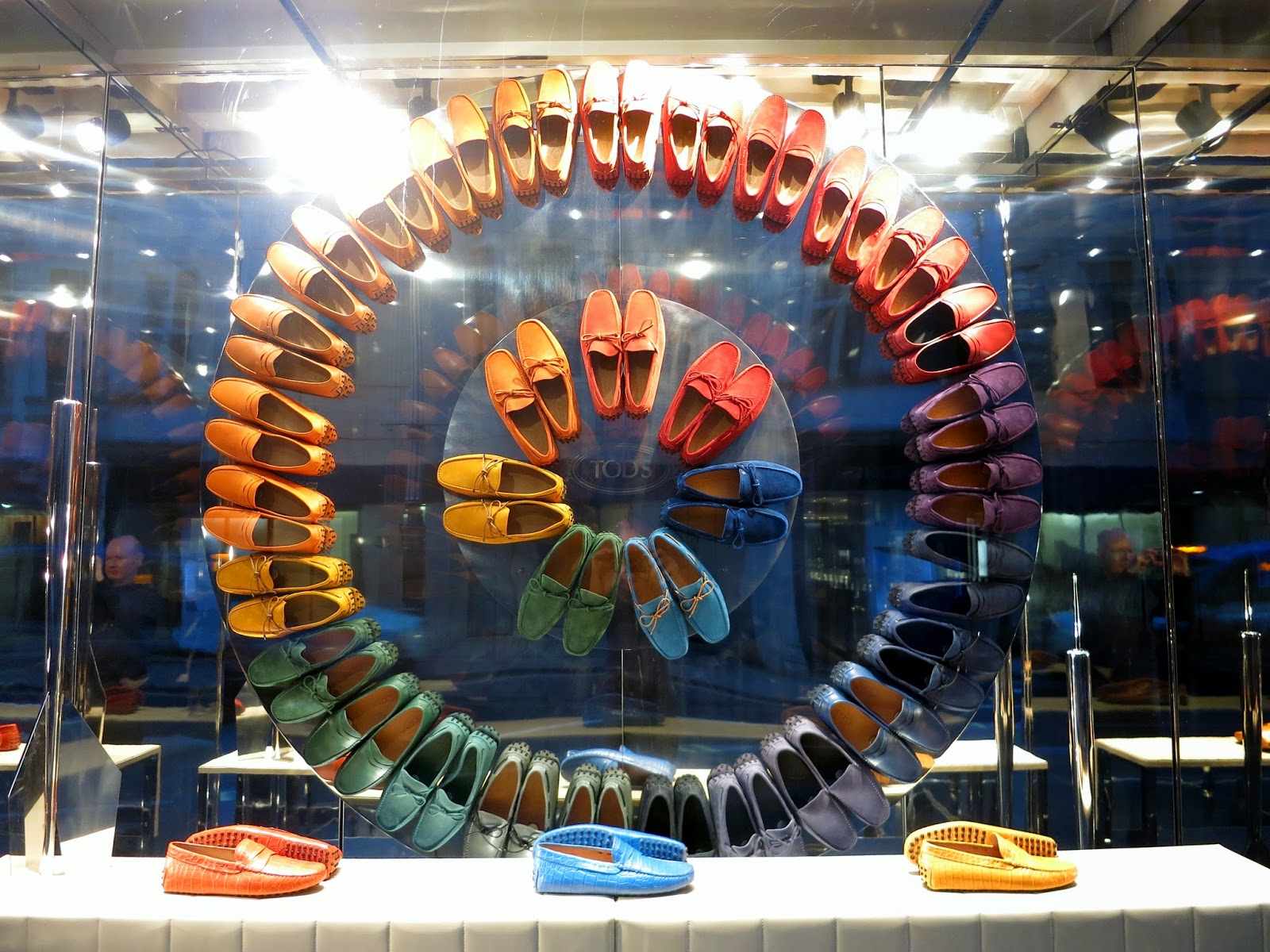 RetailStoreWindows.com: Tods, London