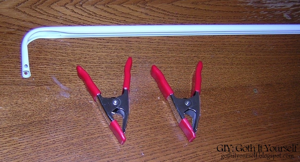 GIY Goth It Yourself Window Treatments Leave No Evidence