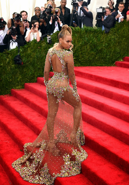Beyoncé in Givenchy
