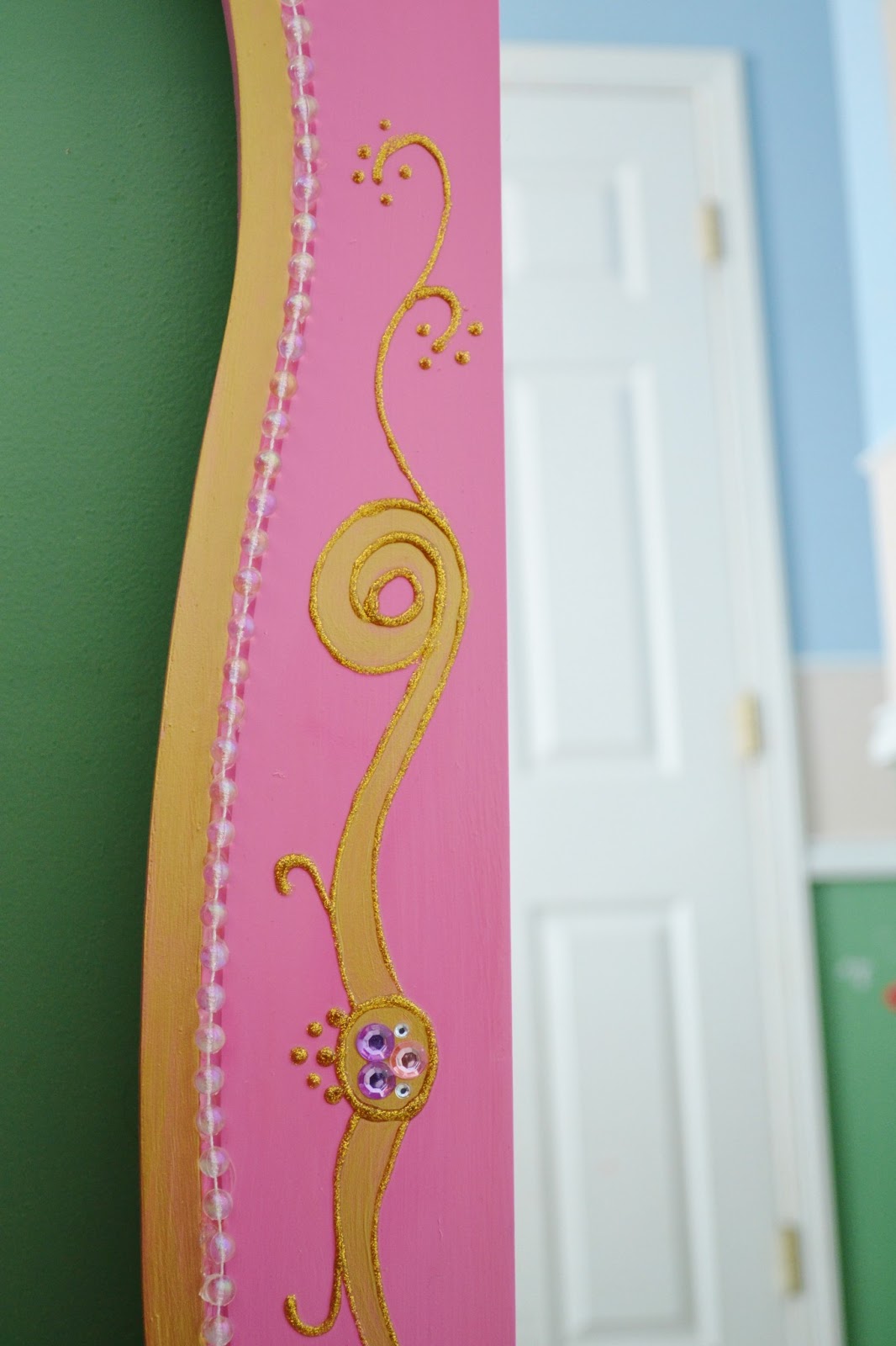 Over The Apple Tree Thrift Store Princess Mirror