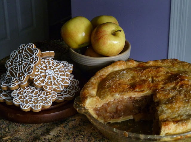 gourmet gingerbread cookies, apples, and pear pie