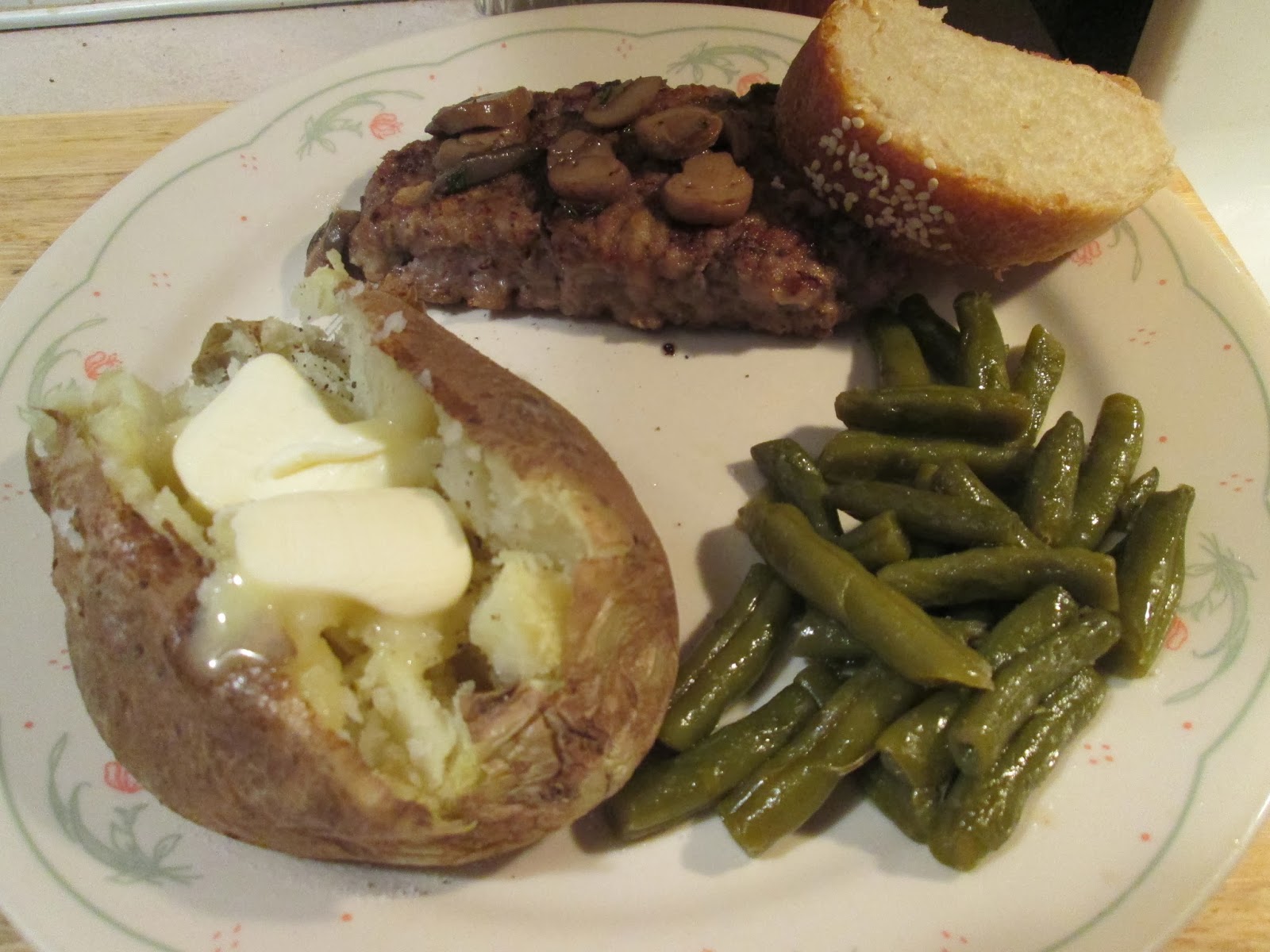 Diab2Cook Cubed Steak w/ Baked Potato, Green Beans, French Bread