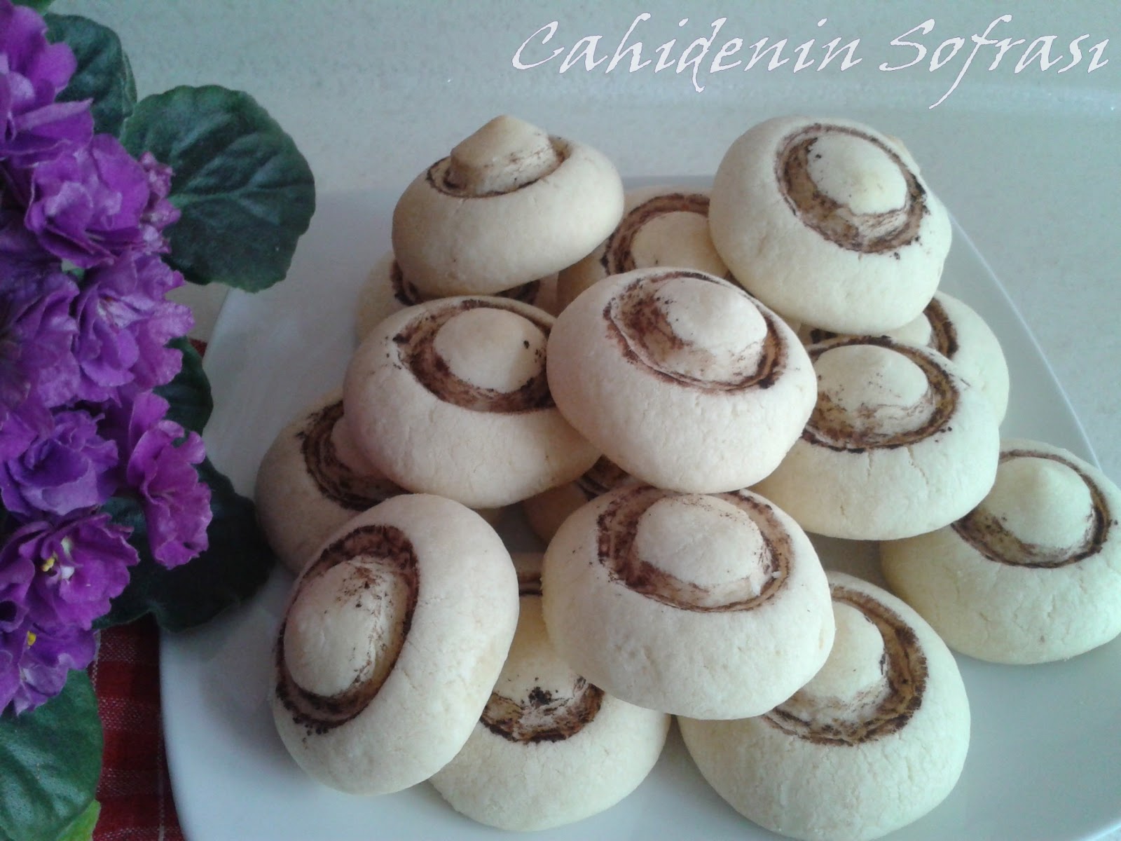 Cahide�nin Sofrası Mantar kurabiye