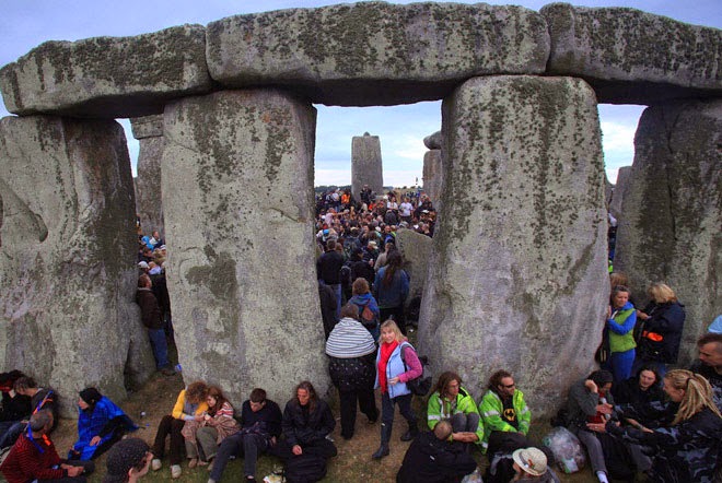 bãi đá cổ Stonehenge, Anh bãi đá cổ Stonehenge, Anh