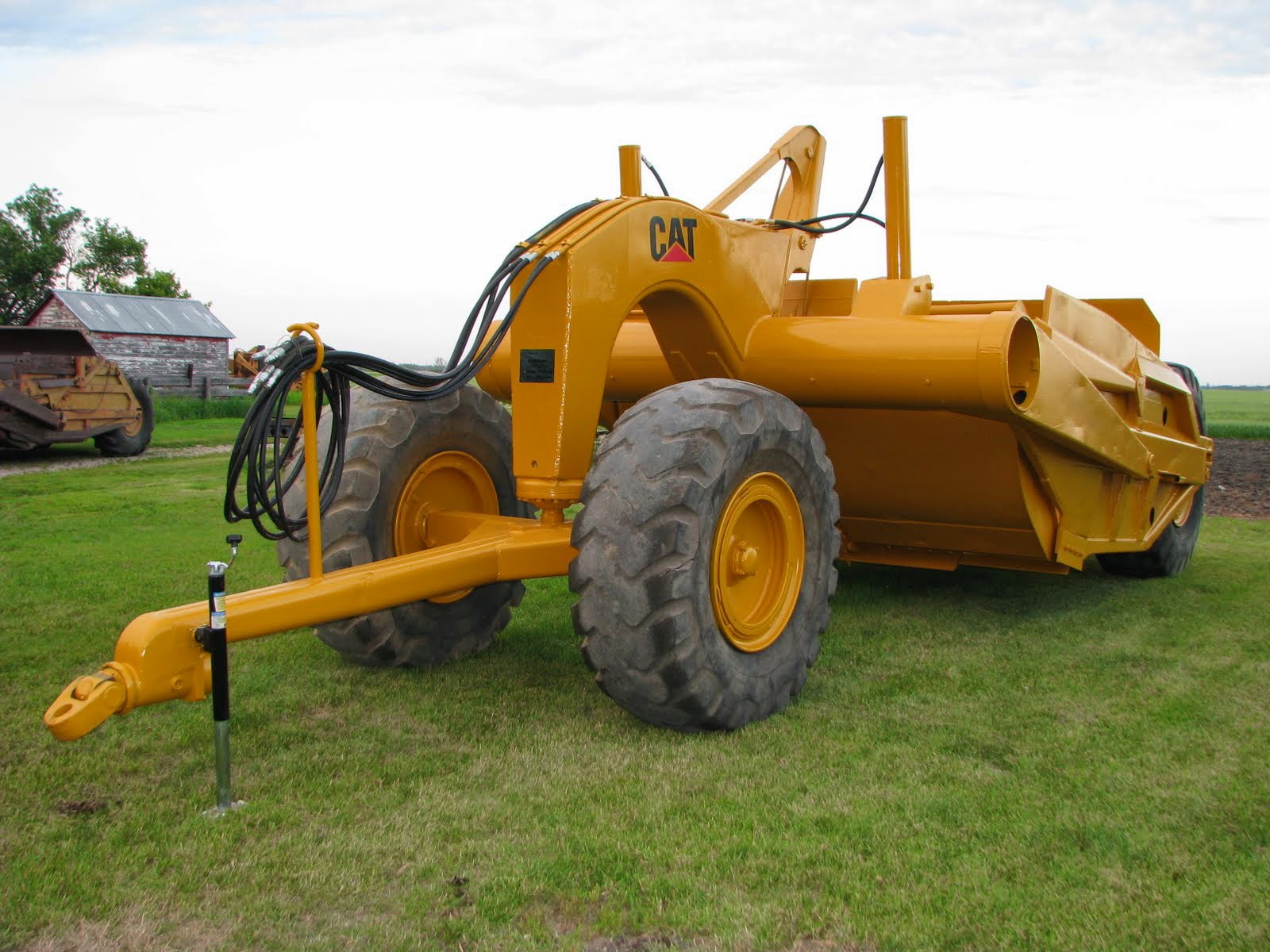 Earth Moving Scraper Cat 80 Scraper