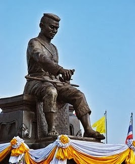 พระบรมราชานุสาวรีย์พระนเรศวร พระบรมราชานุสาวรีย์พระนเรศวร